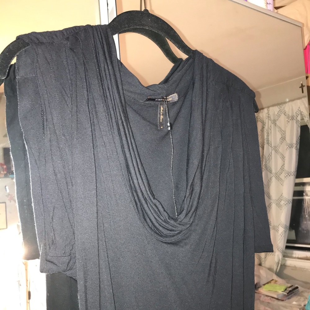 BCBG MaxAzria Top in Medium New Without Tags - Picture 3 of 7